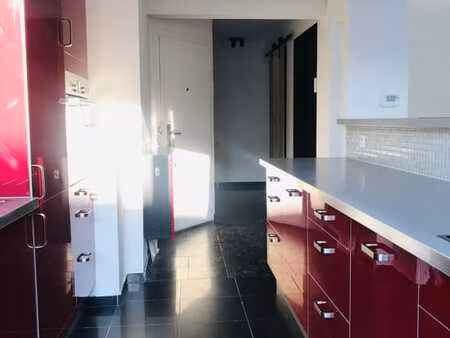 appartement 2 ch rénové situé quartier karreveld