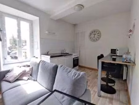 location appartement 2 pièces à essarts-en-bocage (85140) : à louer 2 pièces / 30m² essart