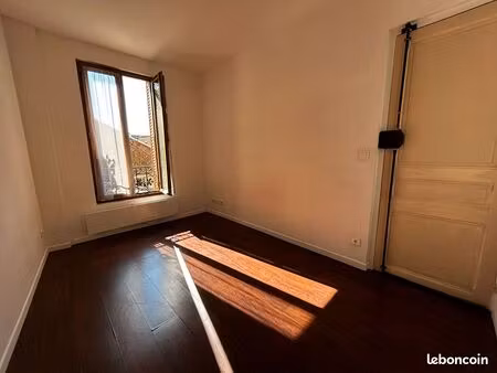 studio 1 pièce 25 m²