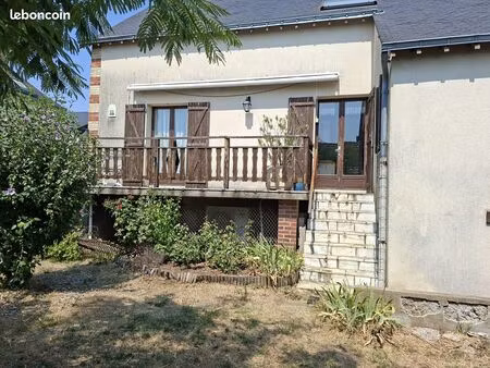 malicorne sur sarthe maison ancienne avec jardin et garage