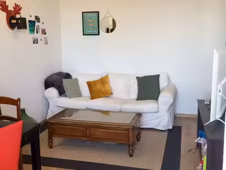 t2 40 m2 au calme verdure 10mn a pied de la gare annemasse - idéal etudiant et frontalier