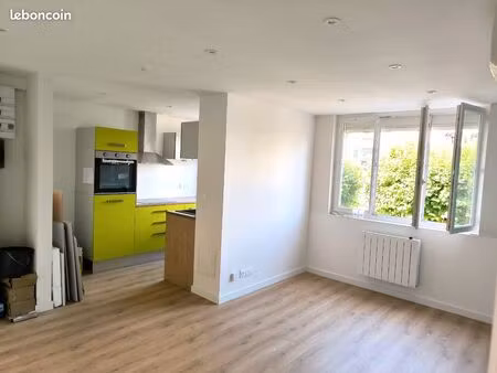 t3 la fraternité avec clim 50 m2