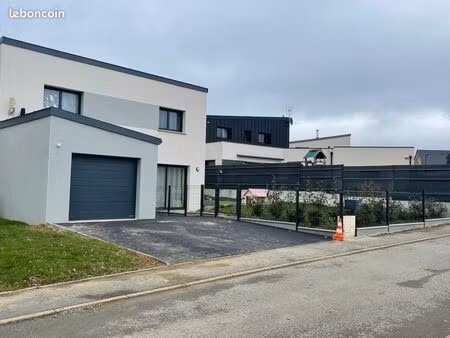 maison à louer à liffre