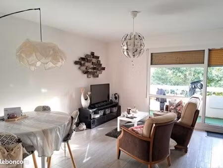 appartement 3 pièces 70m2- résidence