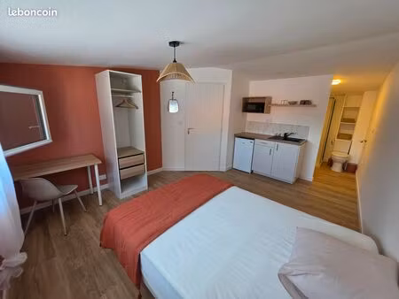 1 pièce 18m² privatif avec sdb & coin cuisine dans coliving haut de gamme avec services – 
