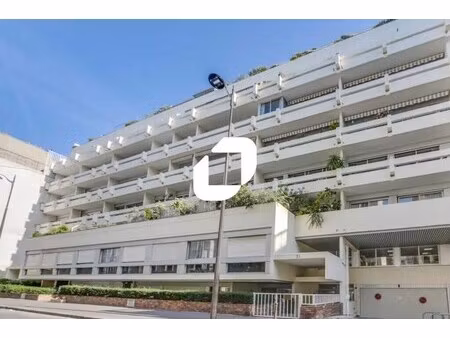 location bureaux 764 m²