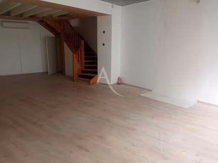 local commercial à challans de 88.07 m²