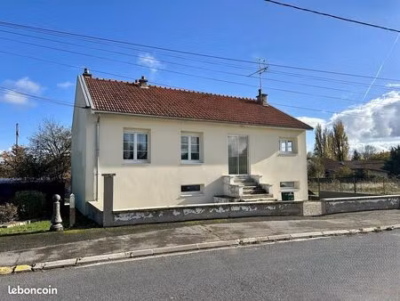 maison entièrement rénovée 5 pièces 81 m²