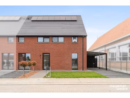 huis te koop in oostkamp met 4 slaapkamers