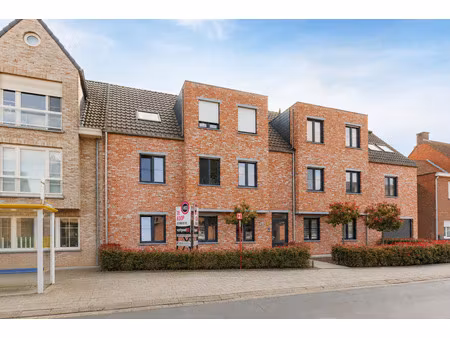 appartement te koop in stabroek met 2 slaapkamers