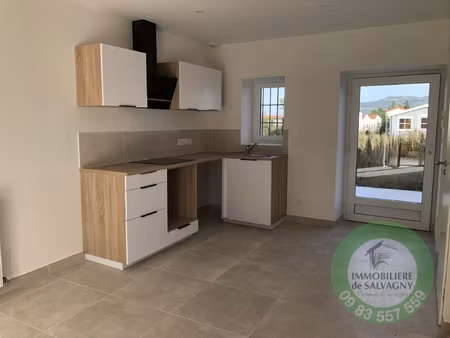 a louer t3 de 59 m2 avec jardin et terrasses à dommartin