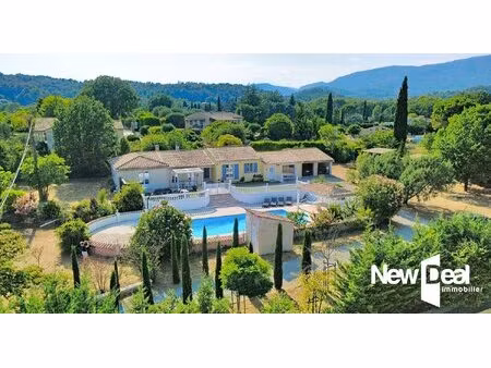 fayence maison d’environ 200 m² sur terrain de 5 000 m² – quartier recherché