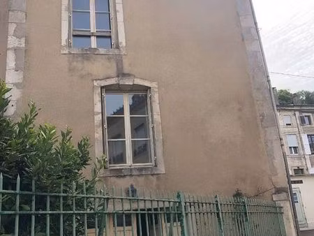 maison de ville 8 pièces 136 m²