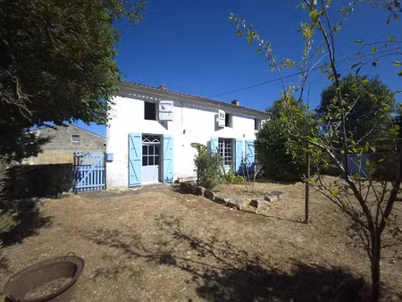 vente maison 5 pièces 148 m² à saint-savinien (17350)  210 000 €