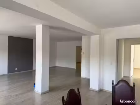 appartement f4 de 100 m² – homécourt - 130 000