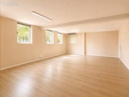 bureaux à louer de 10 à 72 m² – proche nantes sud /vertou - parking
