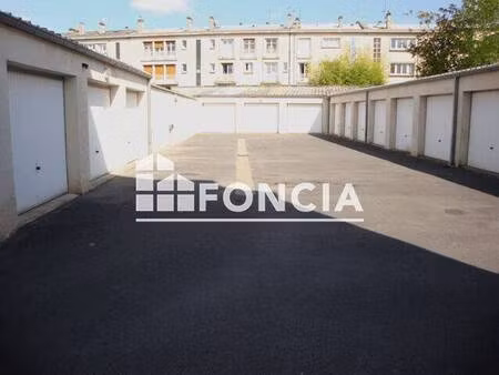 parking à louer