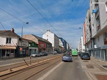 local commercial 88 m²