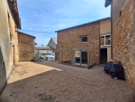 square habitat - location centre-est