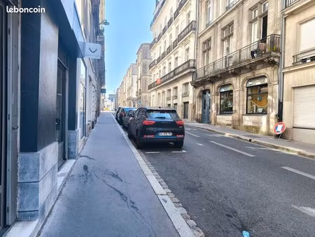 boutique 43m² – 5m de vitrine – nantes graslin (direct cédant  pas d'intermédiaire)