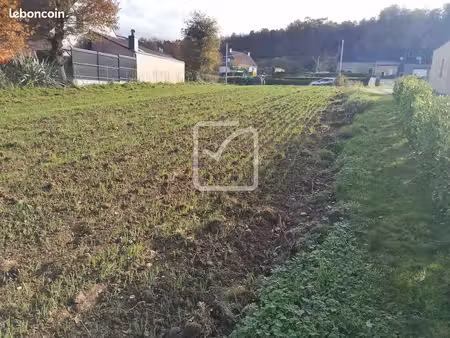 terrain 850 m² montertelot