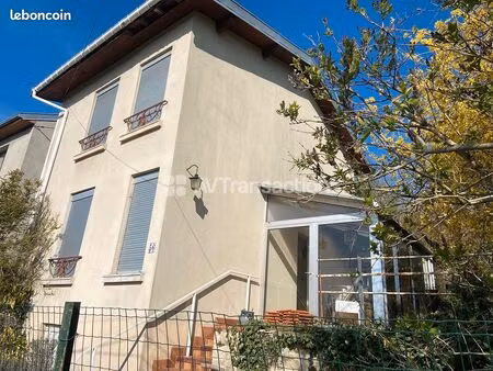 maison de 75m² avec véranda et grand verger