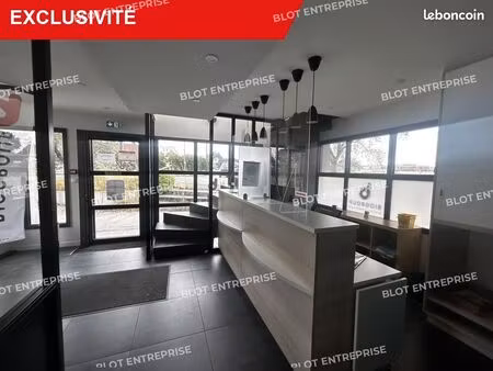 local commercial 122 m²
