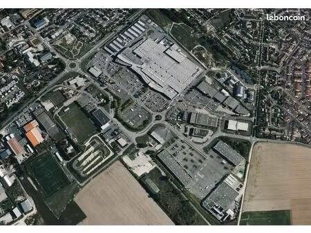 local commercial 500 m²