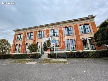 bureaux 400 m²