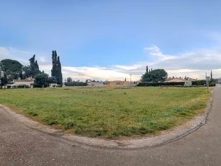 terrain constructible viabilisé à vendre