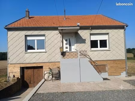 3 chambres plein pied sur s sol tres calme