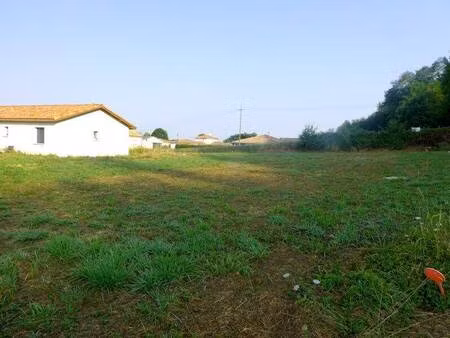 terrain constructible viabilisé à vendre
