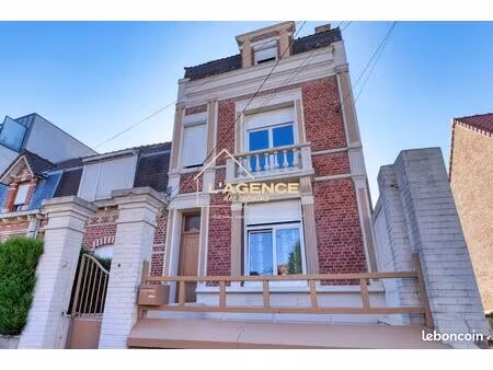maison 6 pièces 131 m²