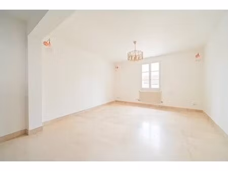 exclusivité futur transactions: grand duplex en plein centre de rueil malmaison