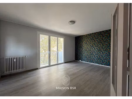 appartement t4 rénové de 72 m² avec balcon  parking et parc privé - nantes sud / saint-séb