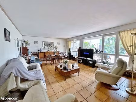 appartement 3 pièces 108 m²