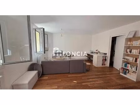 villeneuve les maguelone plein centre superbe ff3 de 65 m2 hab avec cellier