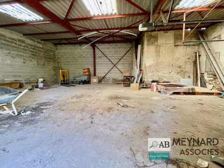 garage/box 93.60m2 au sol sur 139m2