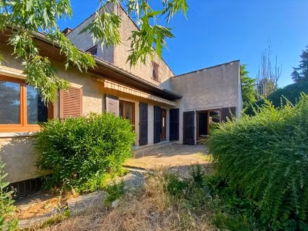 maison plaind pied t5/6 141 m2 avec jardin