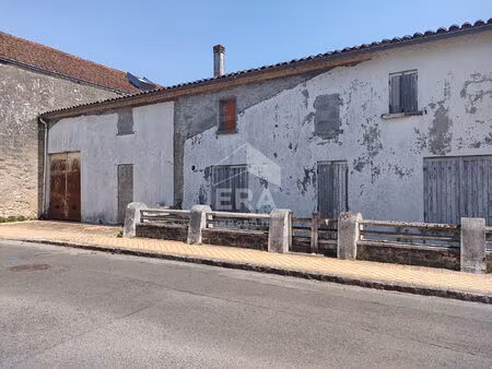 maison à vendre à saint christoly de blaye - 6 pièces  236 m² sur 2700 m² de terrain
