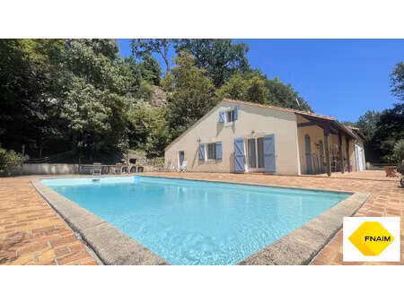 maison 230m² avec piscine et garage