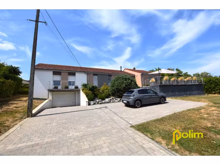 villa d'exception de 213 m2 avec piscine chauffée et vaste t