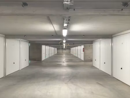 box en sous sol- residence les jardins de lodi - 13006 marse