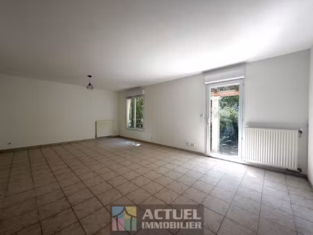 a louer maison 4 pièces avec garage