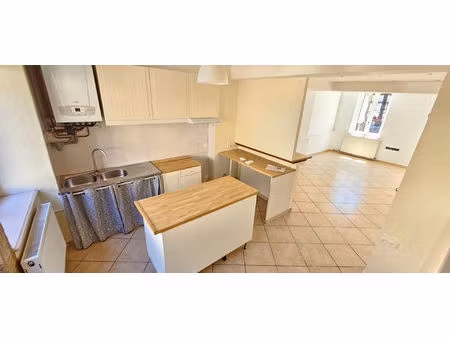 chatillon sur chalaronne - maison de ville de 4 pièces - 103 m²