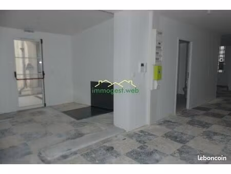 local 91 m² neuilly-en-thelle