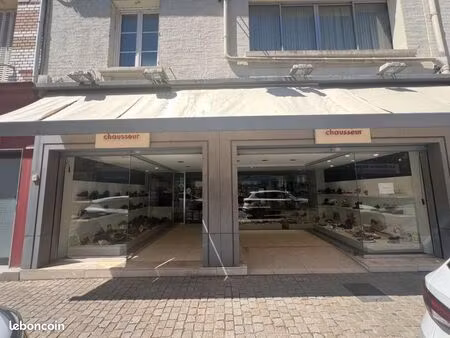 local commercial 150 m²