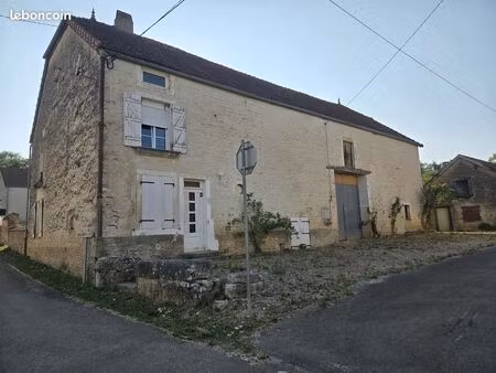 maison avec dépendances