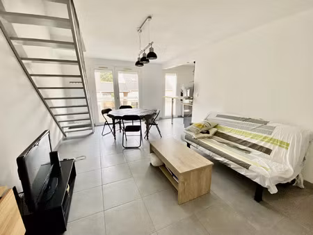 location appartement 2 pièces 52 m² à nantes (44300)
