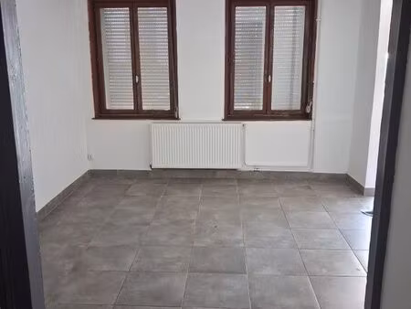maison mitoyenne 110 m2 sur deux étages